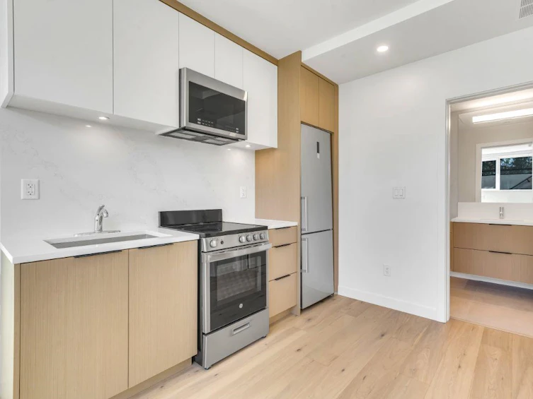122-649 East 3rd Street, North Vancouver, BC, V7L 1G6 - 27