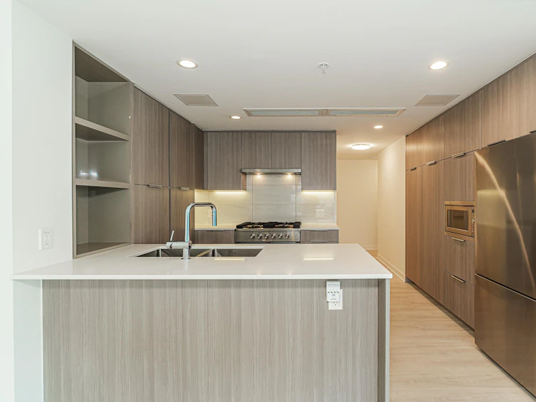 1003-1471 Hunter Street, North Vancouver, BC, V7J 1H3 - 6
