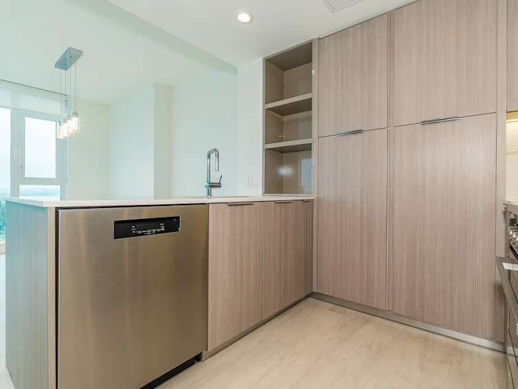 1003-1471 Hunter Street, North Vancouver, BC, V7J 1H3 - 11