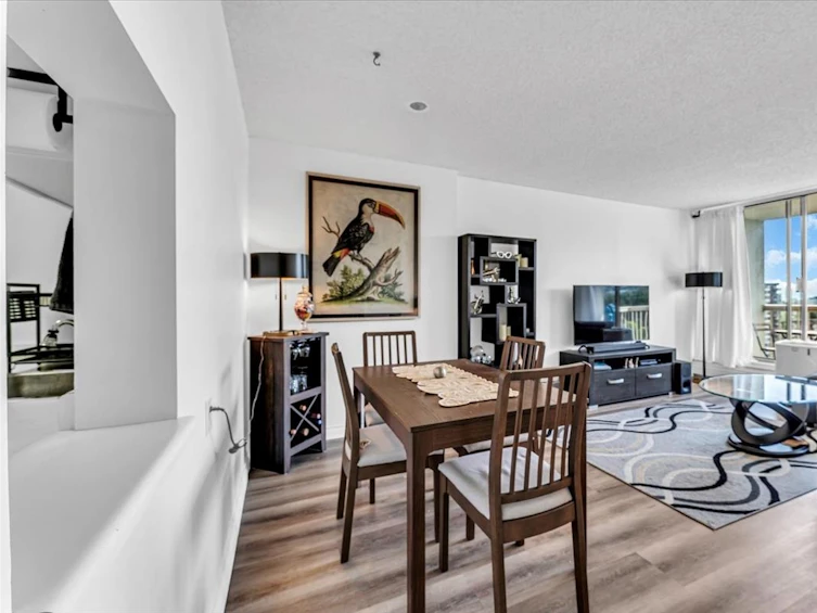 1702-2008 Fullerton Avenue, North Vancouver, BC, V7P 3G7 - 9