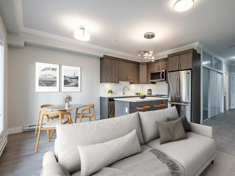 409-13763 101, Surrey, BC, V3T 0N8 - 2