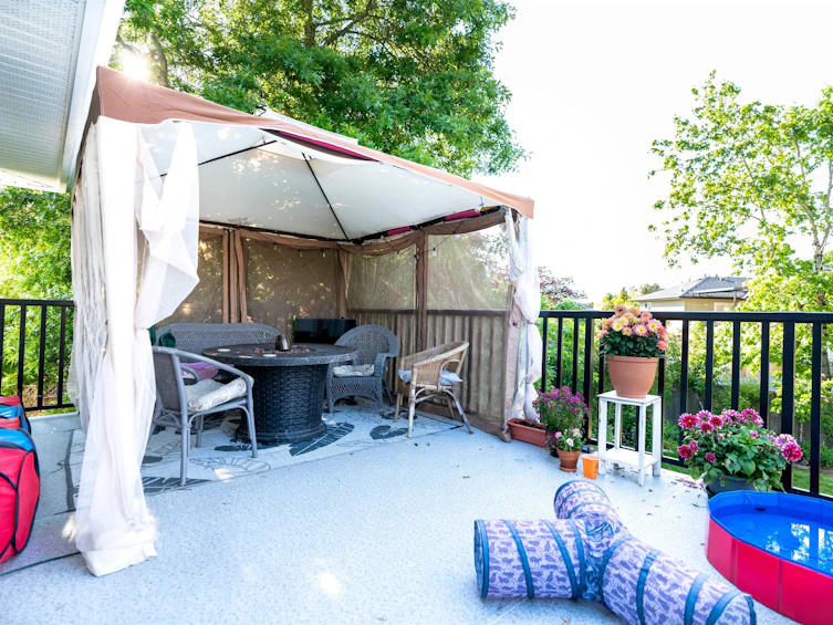 21523 50 Avenue, Langley, BC, V3A 8W1 - 21