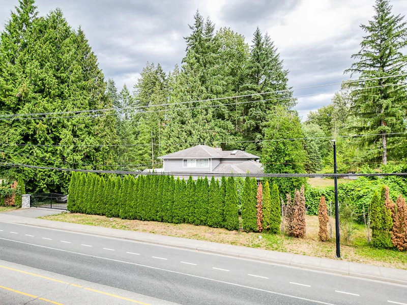 12724 232nd Street, Maple Ridge BC V2X 6T8