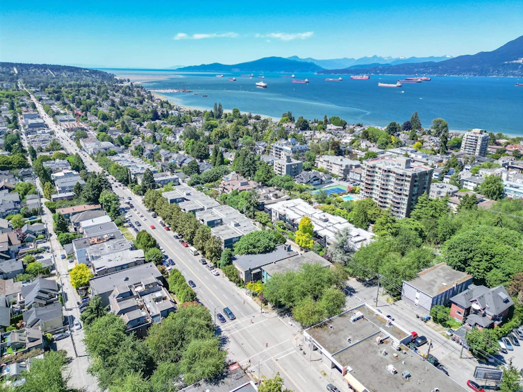 2385 West 7th Avenue, Vancouver, BC, V6K 1Y4 - 23