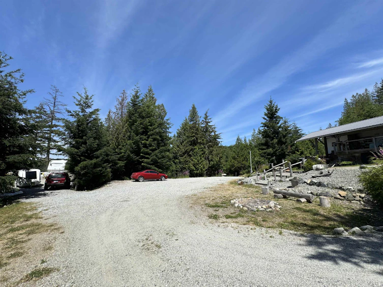 6016 Leaning Tree Road, Halfmoon Bay, BC, V7Z 1C2 - 16