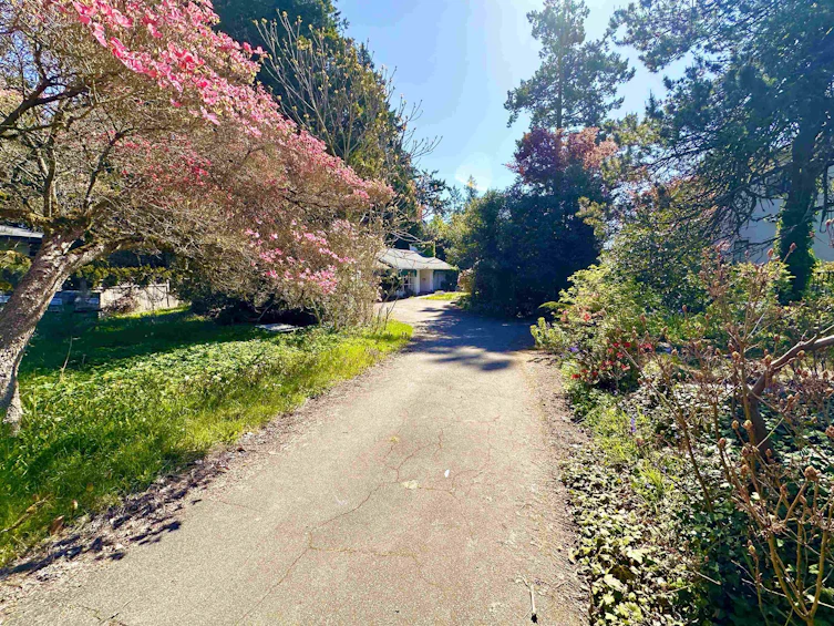 6044 Collingwood Street, Vancouver, BC, V6N 1T3 - 4