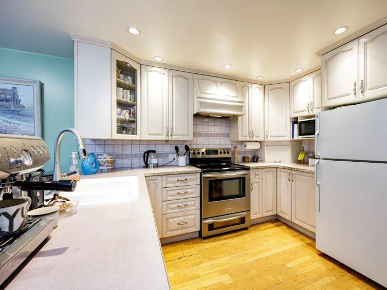 145-145-151 East Kings Road, North Vancouver, BC, V7N 1H4 - 6
