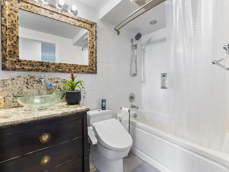 204-1355 W 4th Avenue, Vancouver, BC, V6H 3Y8 - 18