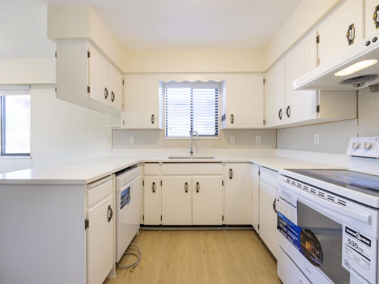 1025 E 53rd Avenue, Vancouver, BC, V5X 1J7 - 14