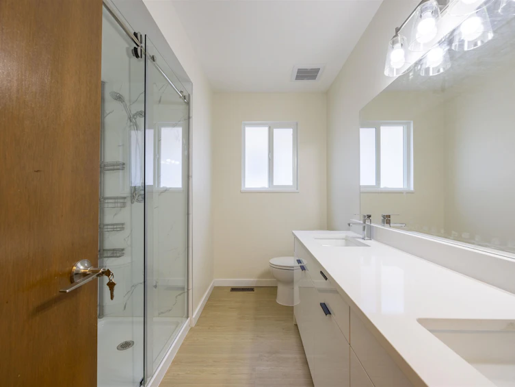 1025 E 53rd Avenue, Vancouver, BC, V5X 1J7 - 33
