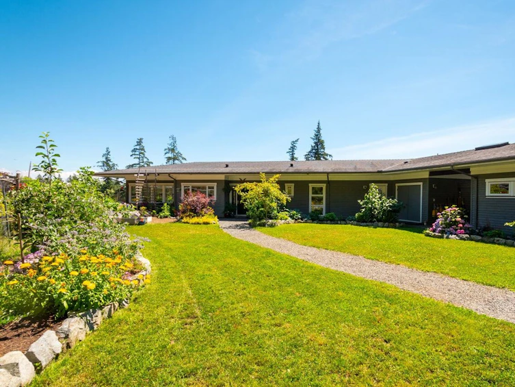 889 Cowan Point Drive, Bowen Island, BC, V0N 1G2 - 6