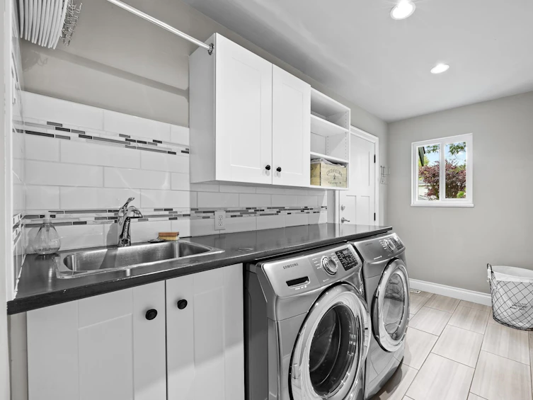 1929 155 Street, Surrey, BC, V4A 7M9 - 24