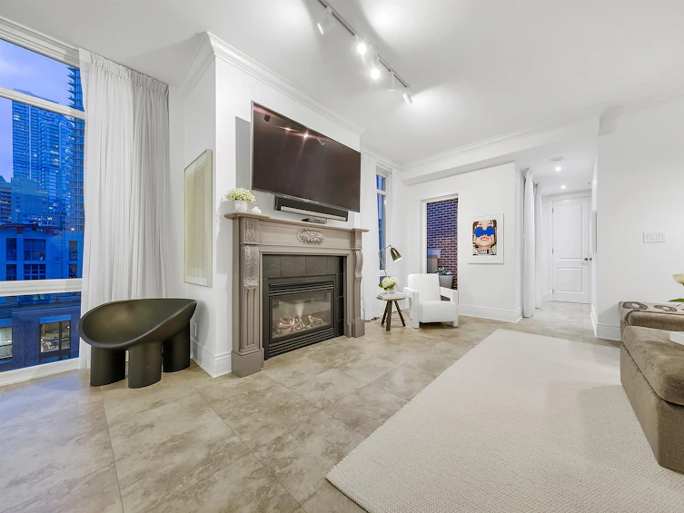 702-1280 Richards Street, Vancouver, BC, V6B 1S2 - 2