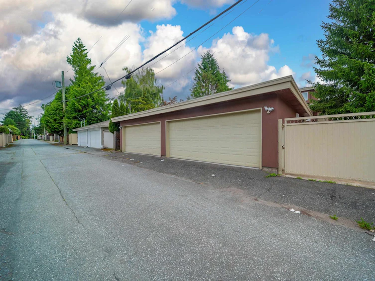 6063 Selkirk Street, Vancouver, BC, V6M 2Y7 - 5