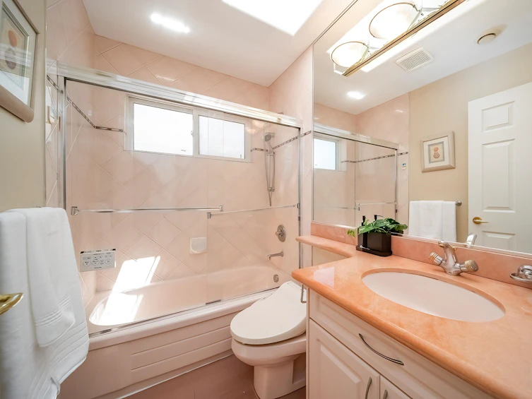 6063 Selkirk Street, Vancouver, BC, V6M 2Y7 - 35