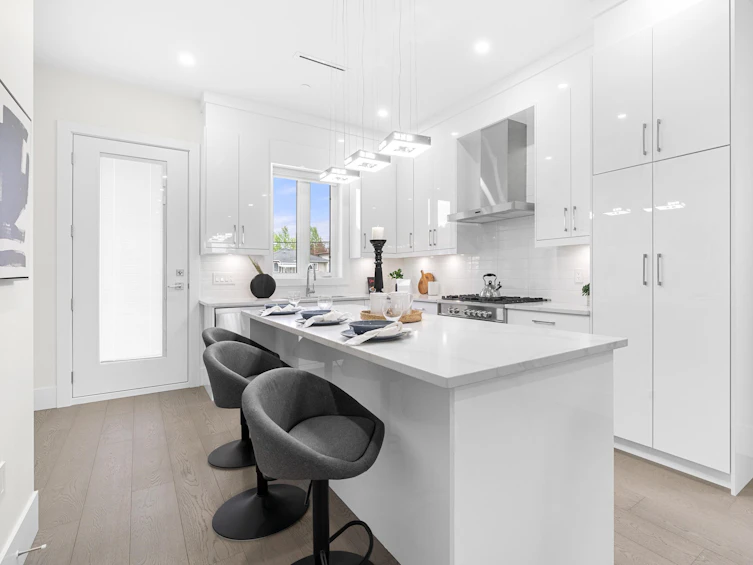 5938 Rupert Street, Vancouver, BC, V5R 2K7 - 8