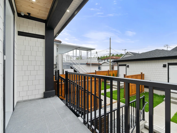 5938 Rupert Street, Vancouver, BC, V5R 2K7 - 16