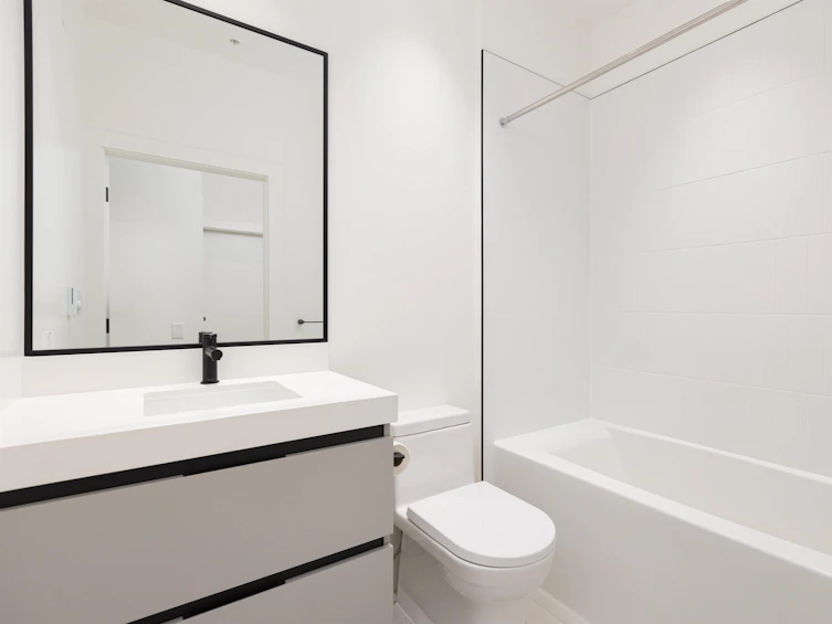 611-2235 East Broadway, Vancouver, BC, V5N 0J5 - 10