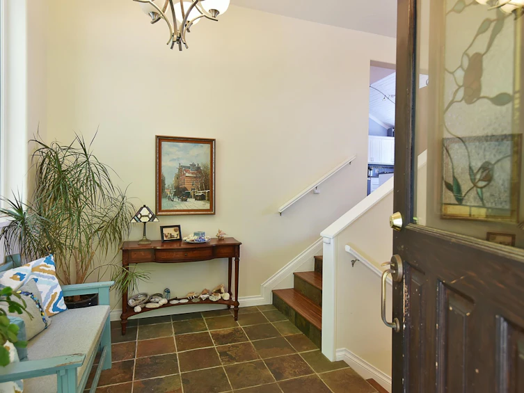 1793 Lower Road, Gibsons, BC, V0N 2W6 - 2