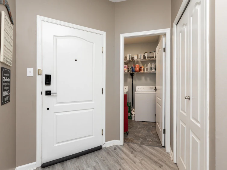 111-5677 208 Street, Langley, BC, V3A 8J5 - 24