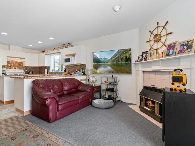 45225 Wells Road, Chilliwack, BC, V2R 1H6 - 11