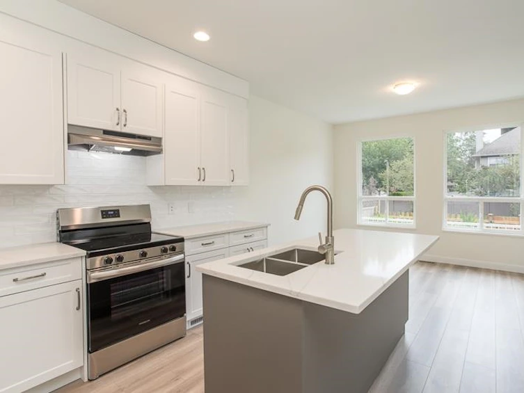 23615 Dewdney Trunk Road, Maple Ridge, BC, V4R 2W9 - 4