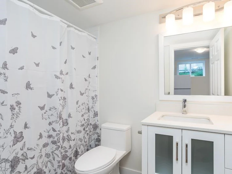 23615 Dewdney Trunk Road, Maple Ridge, BC, V4R 2W9 - 23