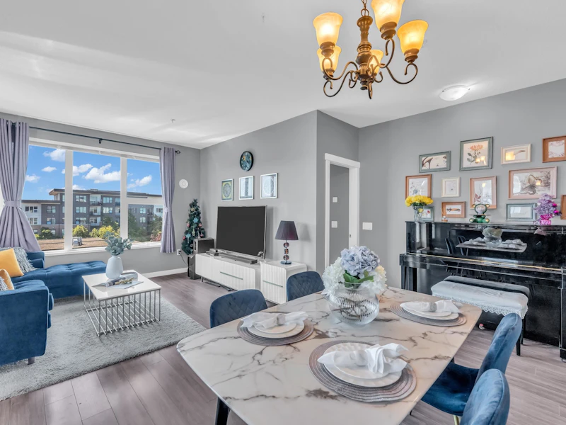 525 - 9366 Tomicki Avenue, Richmond BC