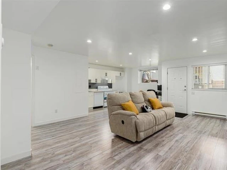 225 East 18th Street, North Vancouver, BC, V7L 2X7 - 16
