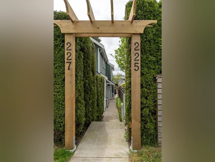 225 East 18th Street, North Vancouver, BC, V7L 2X7 - 23