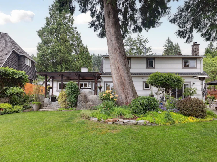 4081 Ruby Avenue, North Vancouver, BC, V7R 4B5 - 30