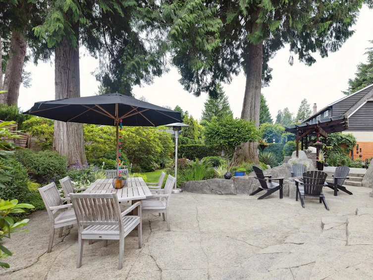 4081 Ruby Avenue, North Vancouver, BC, V7R 4B5 - 32