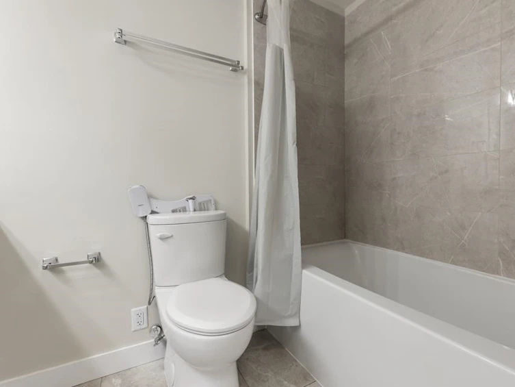 107-11077 Ravine, Surrey, BC, V3T 0R7 - 16