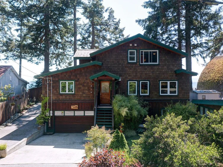 4519 Stalashen Drive, Sechelt, BC, V7Z 0B3 - 4