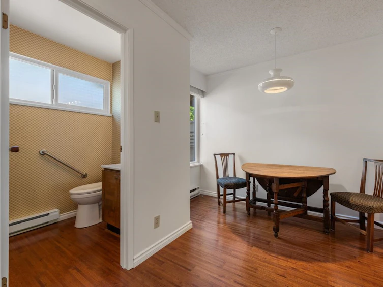 3931 Springtree Drive, Vancouver, BC, V6L 3E2 - 14