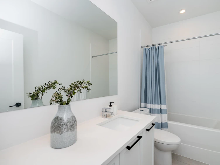 8-3552 Victoria Drive, Coquitlam, BC, V3C 3V4 - 29