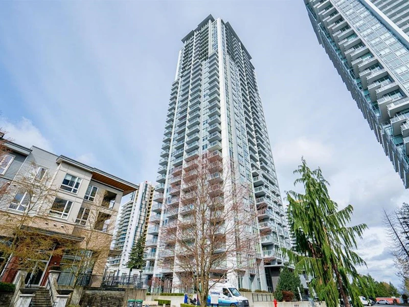 3109 - 13325 102a Avenue, Surrey BC V3T 0J5
