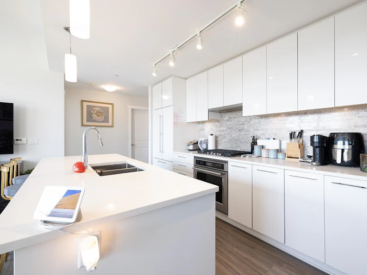 305-9500 Tomicki Avenue, Richmond, BC, V6X 0R9 - 3