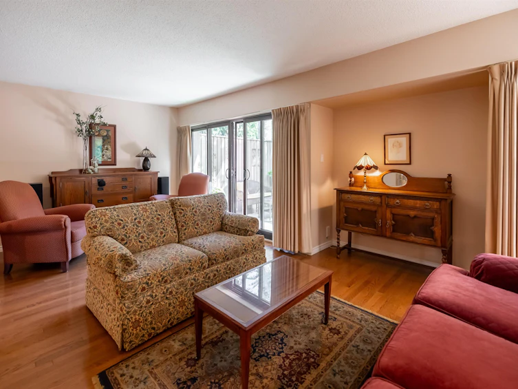 116-13806 Central Avenue, Surrey, BC, V3T 1R9 - 2