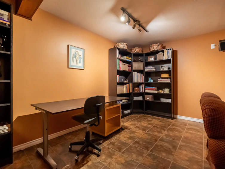 116-13806 Central Avenue, Surrey, BC, V3T 1R9 - 19