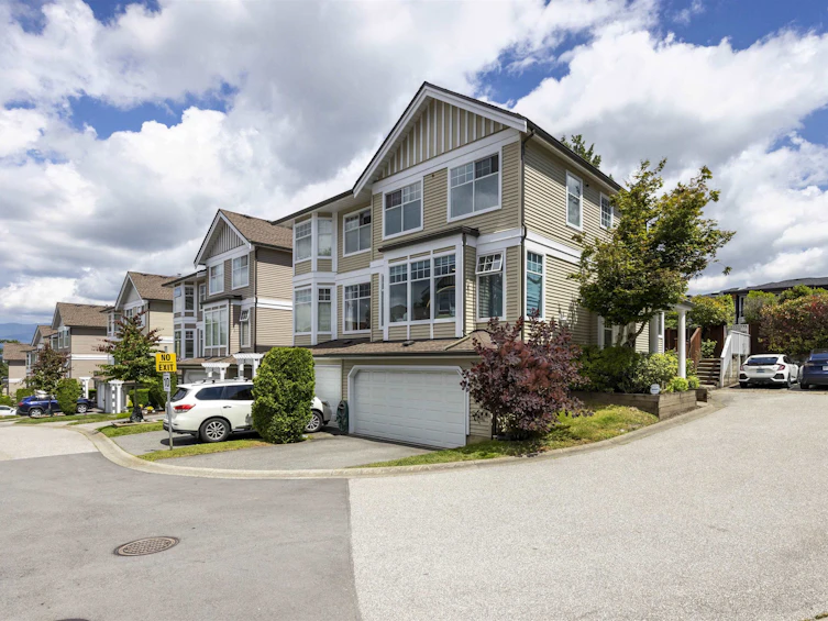 52-5950 Oakdale Road, Burnaby, BC, V5H 4R5