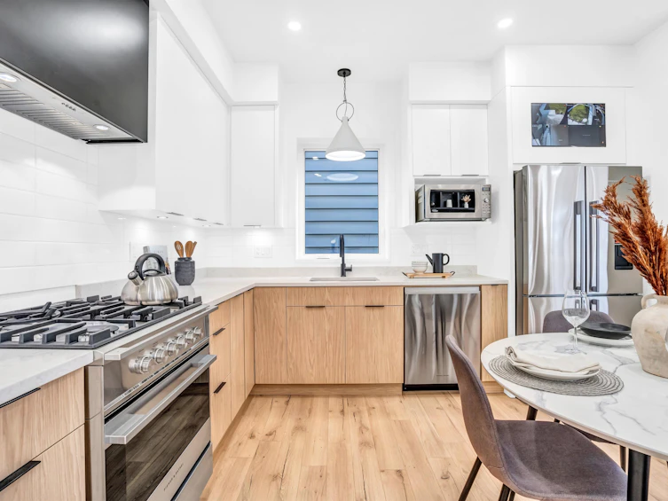3655 Eton Street, Vancouver, BC, V5K 1K7 - 8