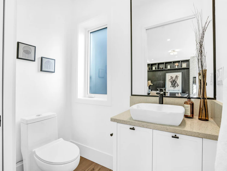 3655 Eton Street, Vancouver, BC, V5K 1K7 - 23