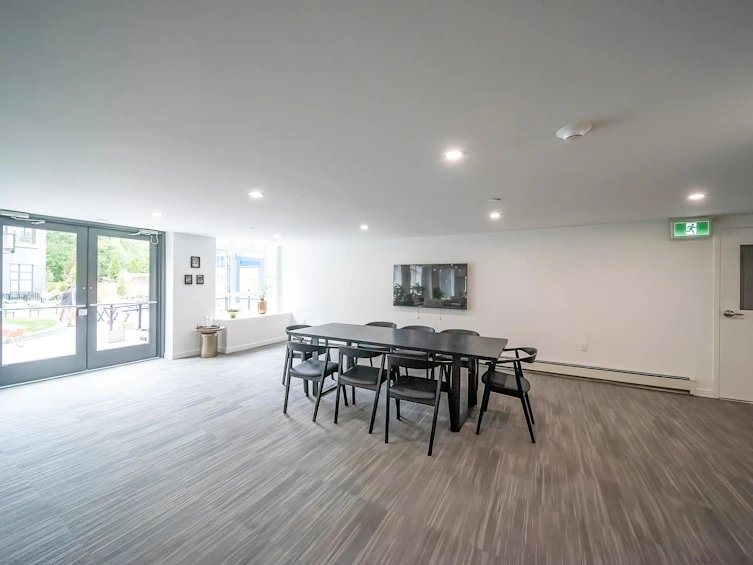 423-13968 Laurel Drive, Surrey, BC, V3T 0S9 - 21