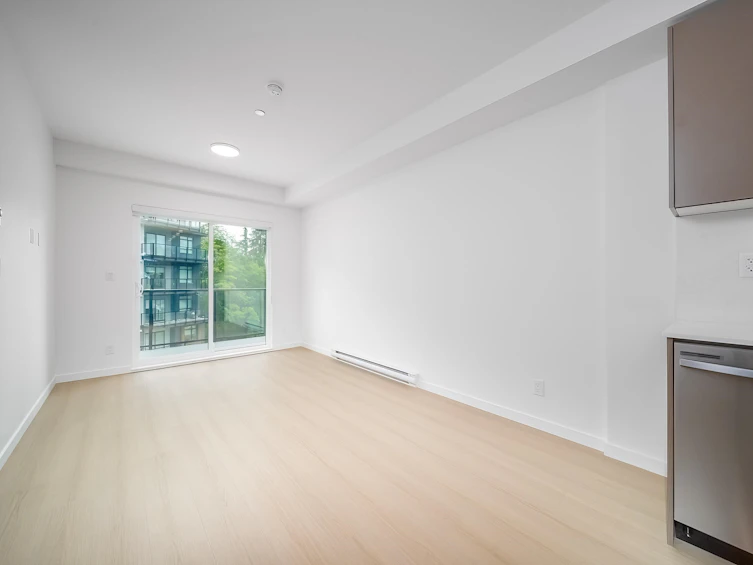 423-13968 Laurel Drive, Surrey, BC, V3T 0S9 - 7