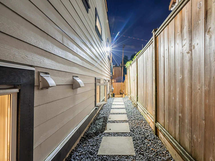 357 East 4th Street, North Vancouver, BC, V7L 1J3 - 36