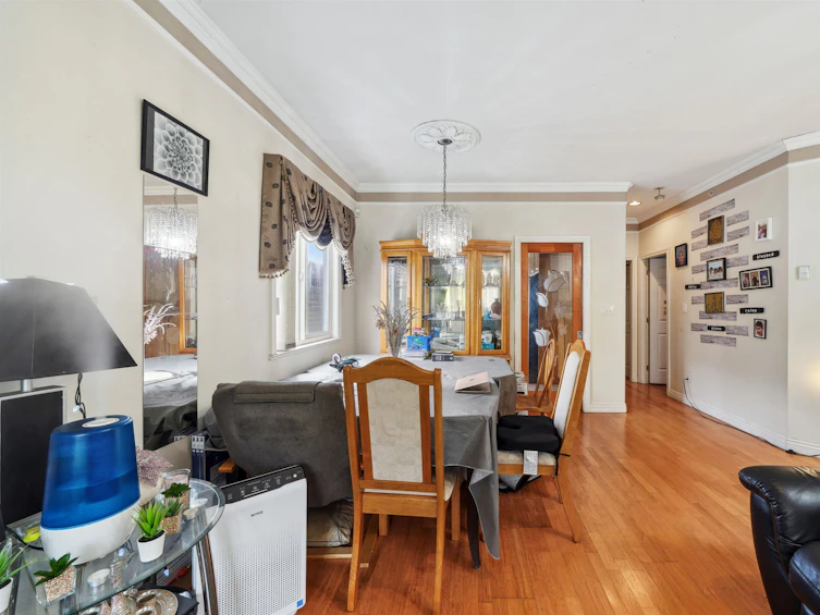 3234 Clive Avenue, Vancouver, BC, V5R 4V2 - 4