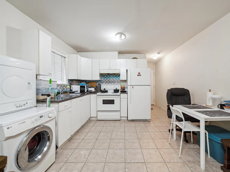 3234 Clive Avenue, Vancouver, BC, V5R 4V2 - 22