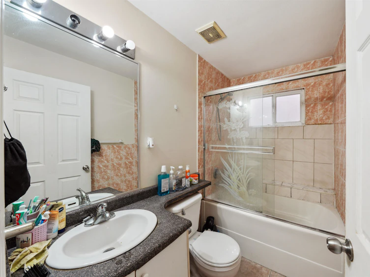 3234 Clive Avenue, Vancouver, BC, V5R 4V2 - 26