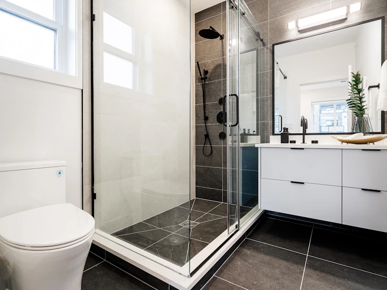 3041 School Avenue, Vancouver, BC, V5R 5M6 - 21